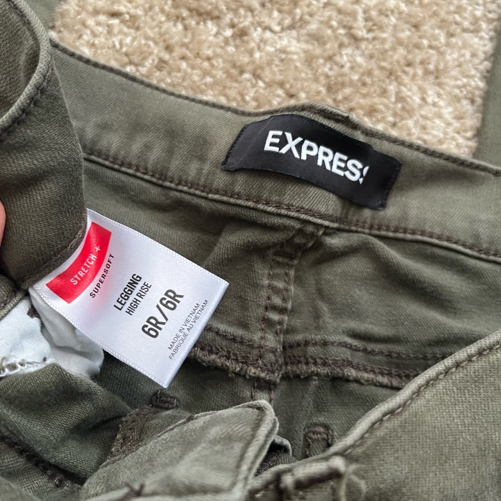 Express Distressed High Rise Skinny Jeans - Picture 3 of 4